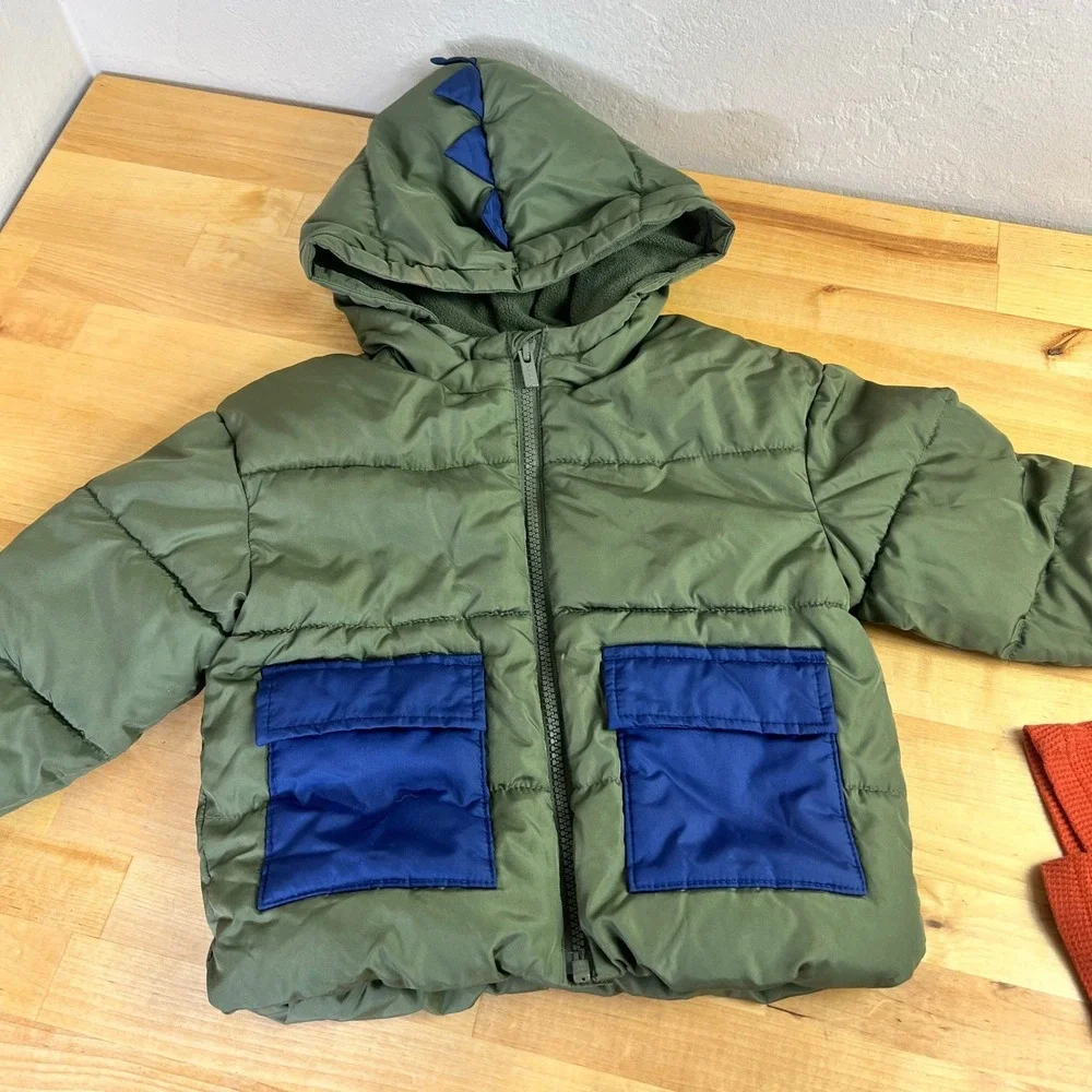 Old Navy Star Wars Boys Bundle Size 2T Cold Weather Puffer Jacket‎ Henley Top